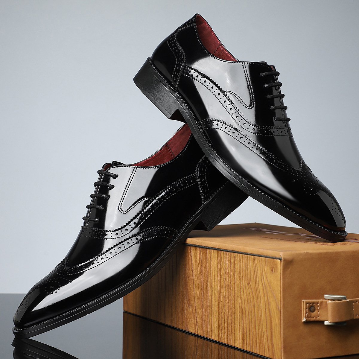 Cambridge™ | Leather Brogue Shoes
